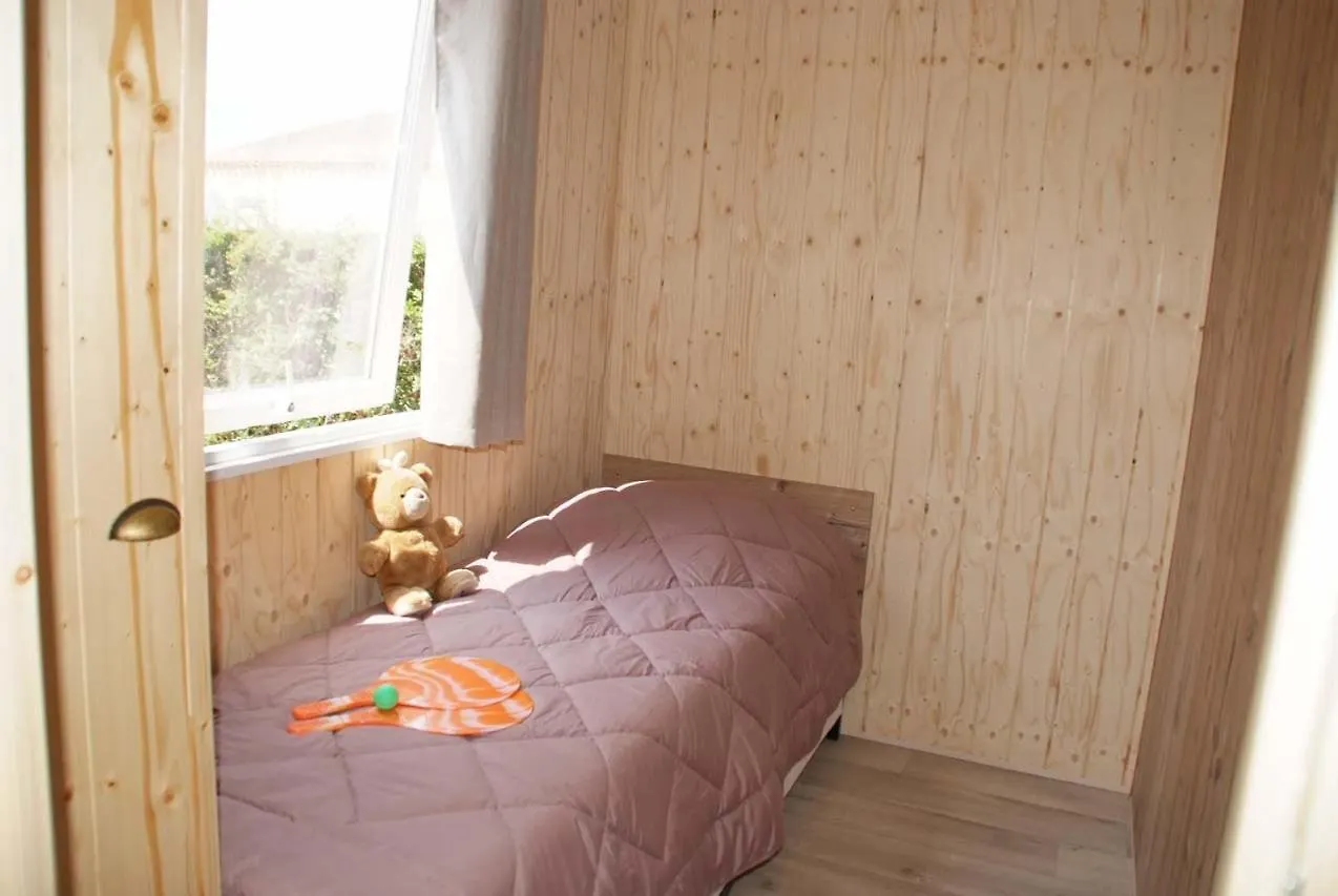 ***** Kemping Parc Saint James Oasis Village Puget-sur Argens Francja