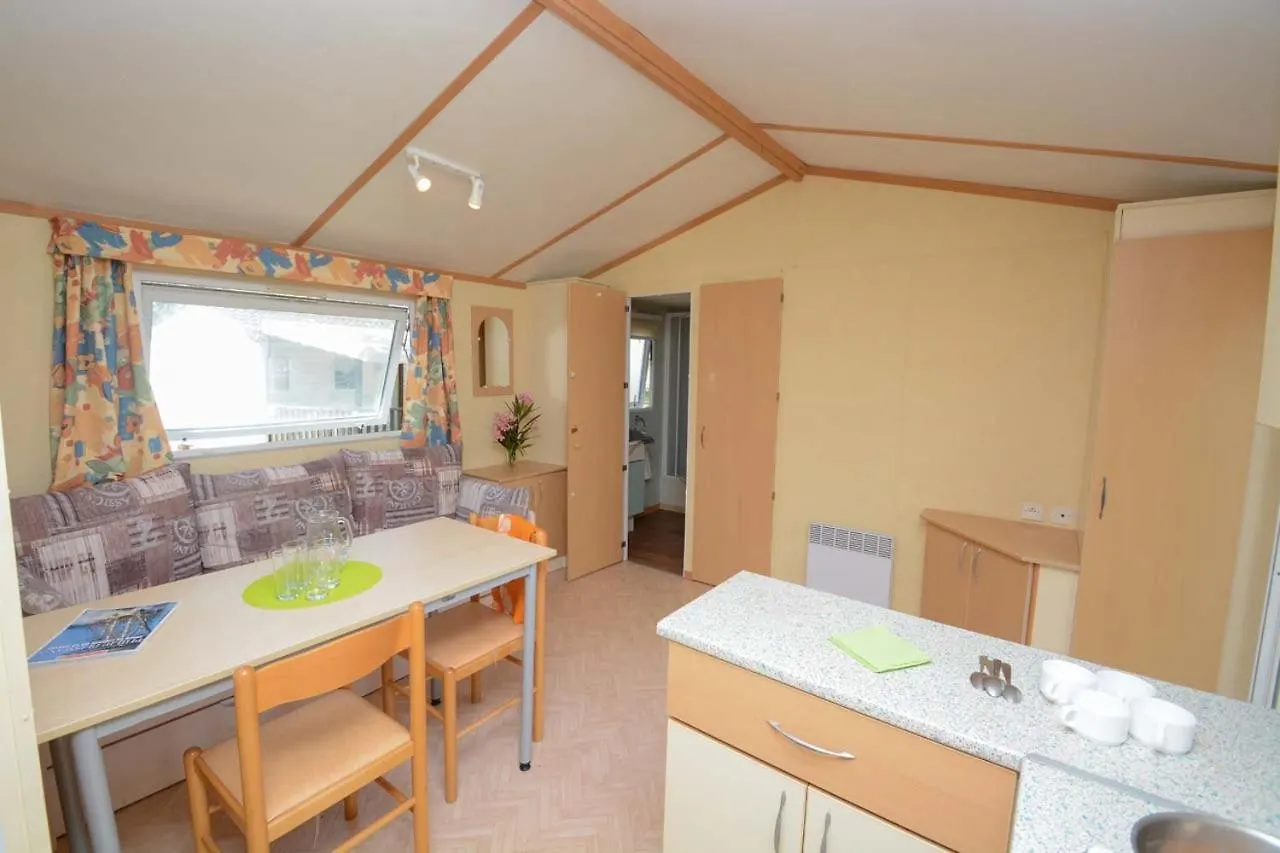 Parc Saint James Oasis Village Puget-sur Argens 5*,  Francja